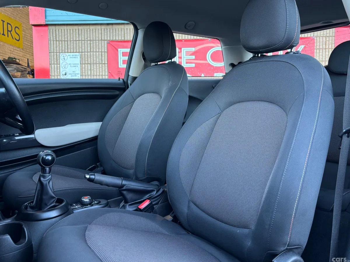 Mini Cooper Hatchback, Diesel, 2018, White