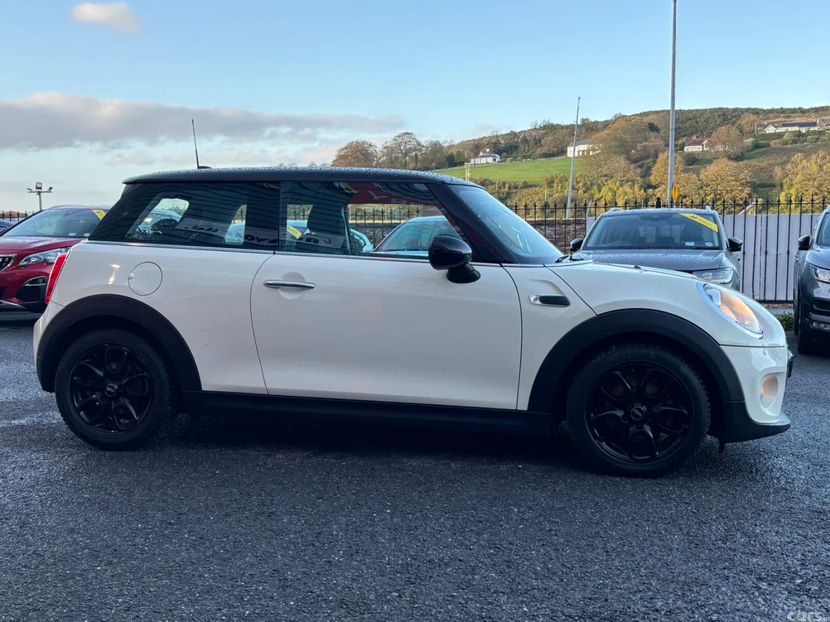 Mini Cooper Hatchback, Diesel, 2018, White