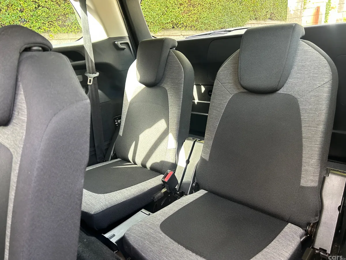 Citroen C4 Hatchback, Diesel, 2017, Grey
