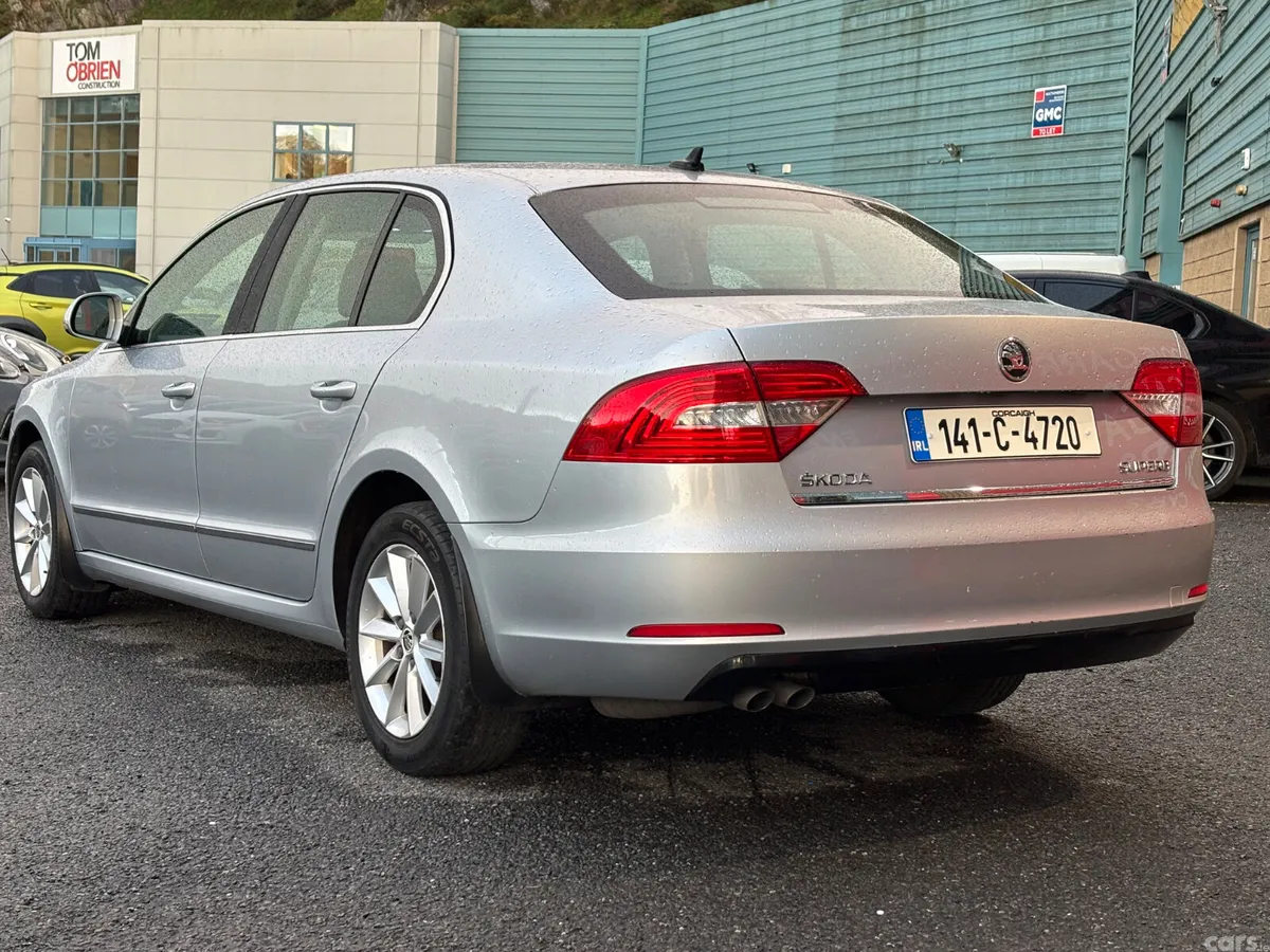 Skoda Superb Saloon, Diesel, 2014, Silver