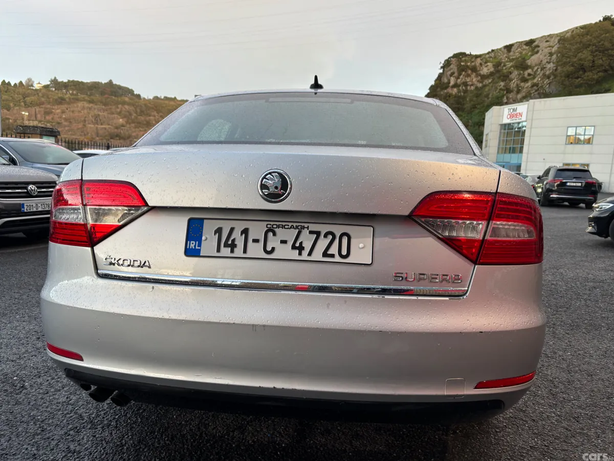 Skoda Superb Saloon, Diesel, 2014, Silver