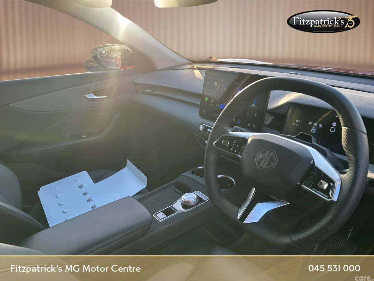 MG MGS5 Hatchback, Electric, 2026, Red