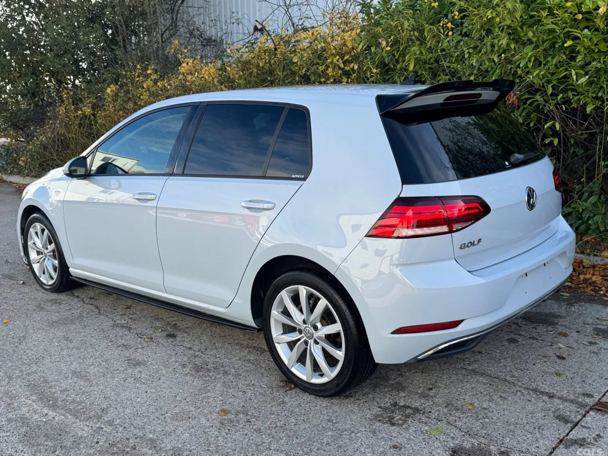 Volkswagen Golf Hatchback, Petrol, 2019, Blue