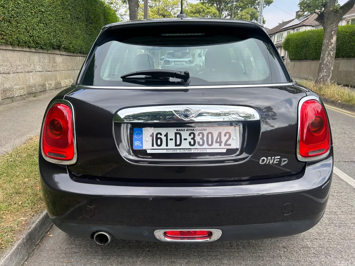 Mini One Estate/Jeep, Diesel, 2016, Brown