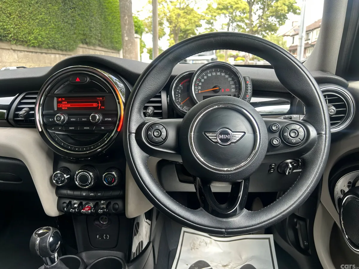 Mini One Estate/Jeep, Diesel, 2016, Brown