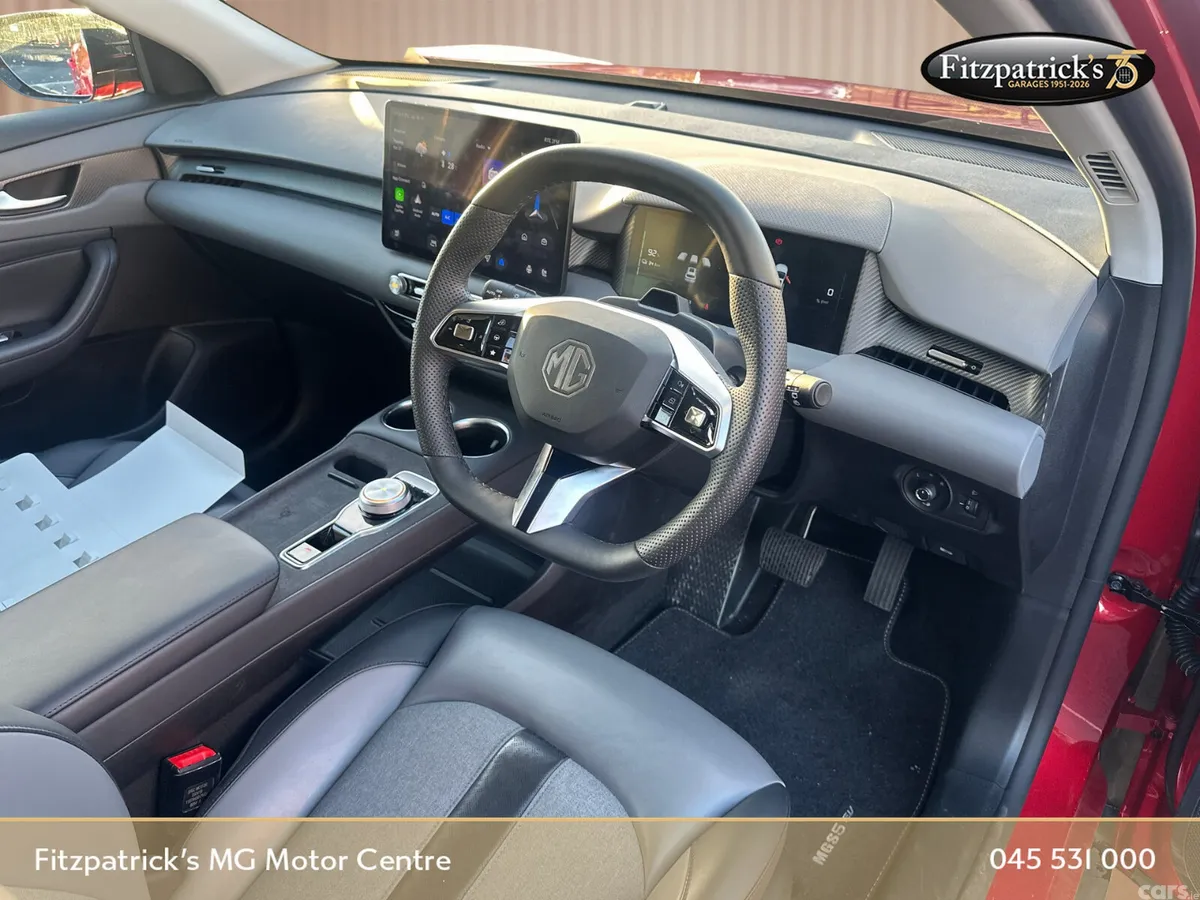 MG MGS5 Hatchback, Electric, 2026, Red