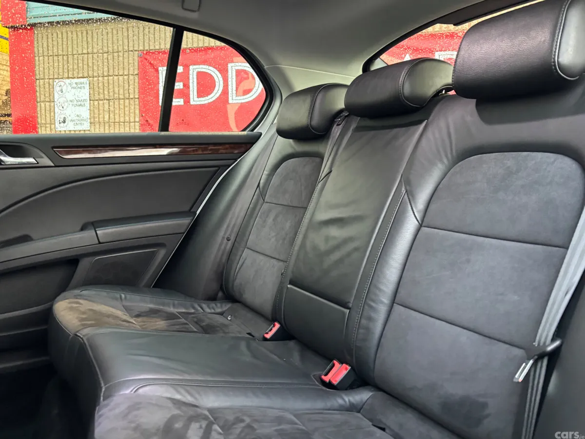 Skoda Superb Saloon, Diesel, 2014, Silver