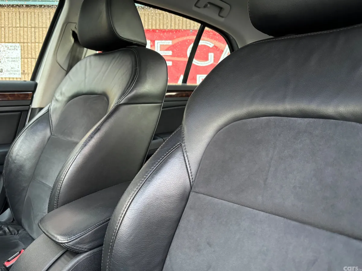 Skoda Superb Saloon, Diesel, 2014, Silver