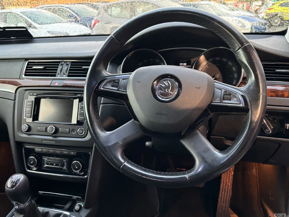 Skoda Superb Saloon, Diesel, 2014, Silver