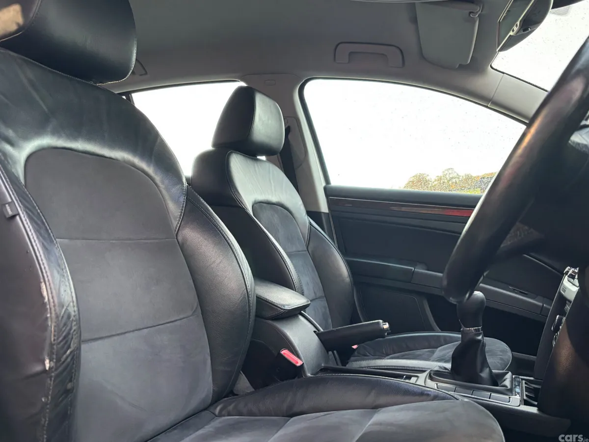 Skoda Superb Saloon, Diesel, 2014, Silver
