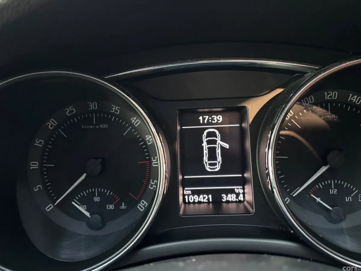 Skoda Superb Saloon, Diesel, 2014, Silver