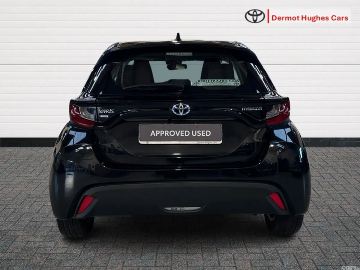 Toyota Yaris Hatchback, Petrol Hybrid, 2023, Black