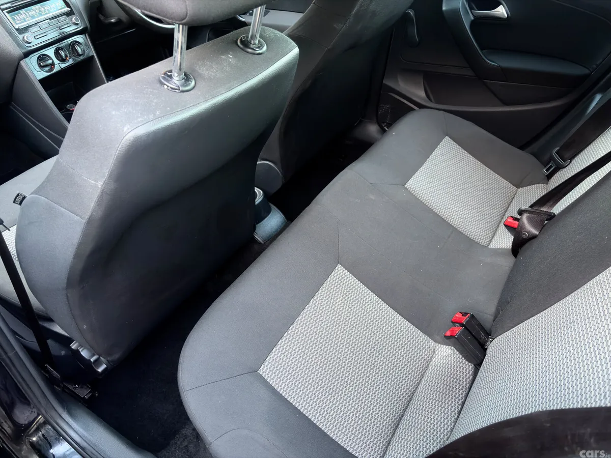 Volkswagen Polo Hatchback, Diesel, 2014, Black