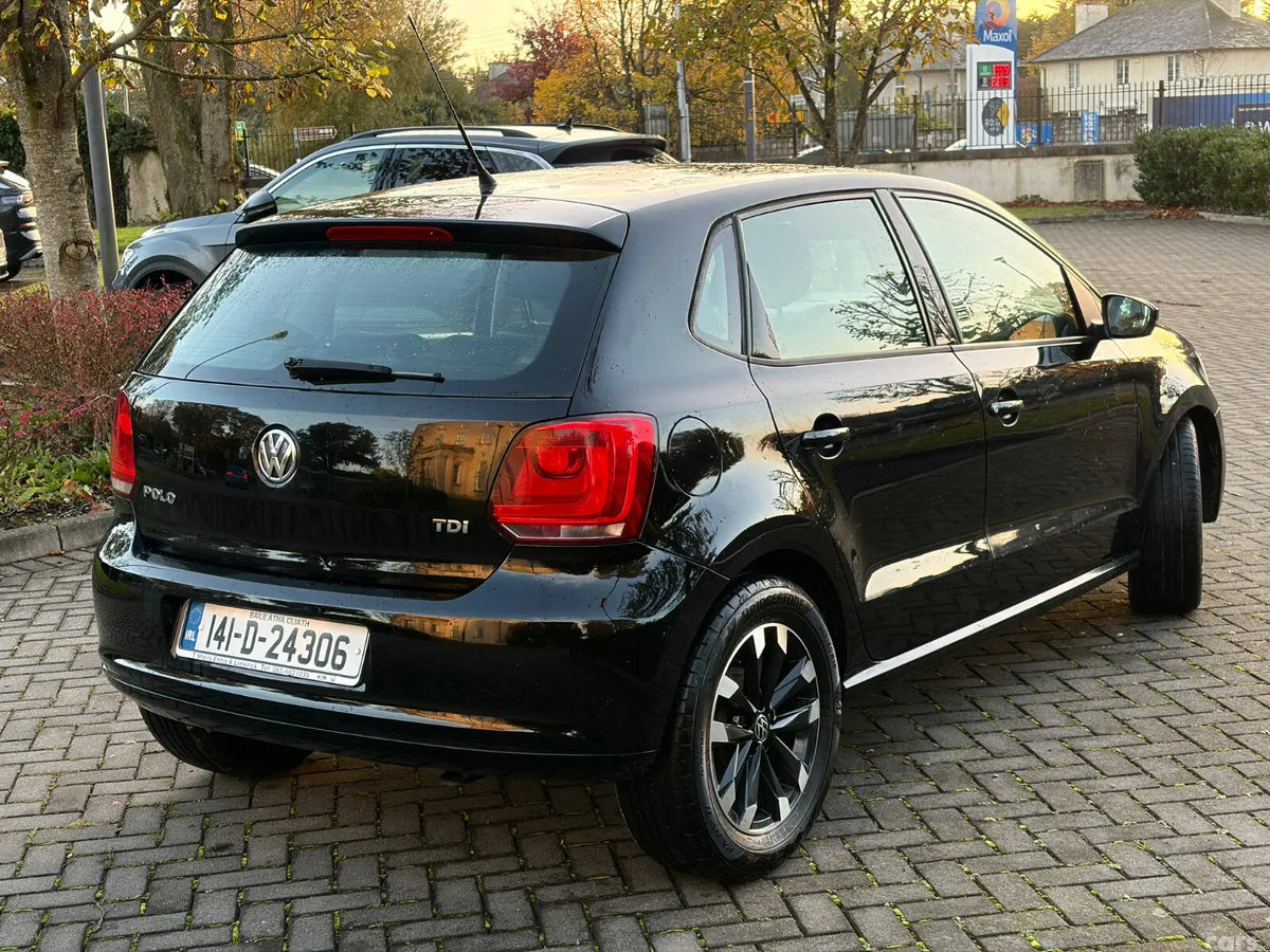 Volkswagen Polo Hatchback, Diesel, 2014, Black