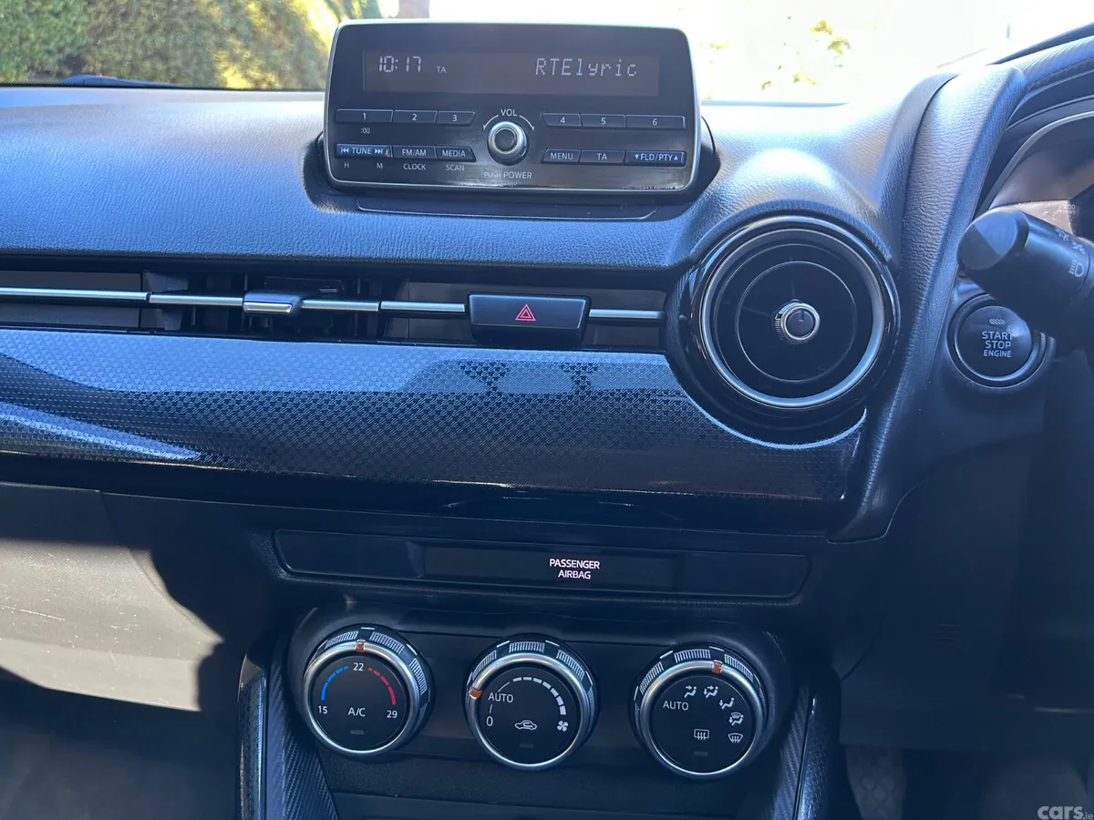 Mazda Mazda2 Hatchback, Petrol, 2017, Red
