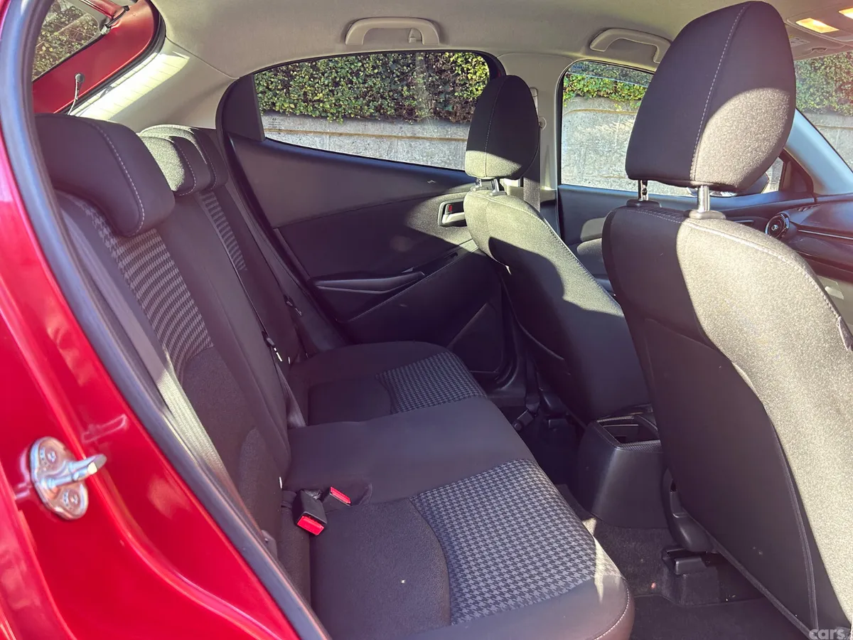 Mazda Mazda2 Hatchback, Petrol, 2017, Red