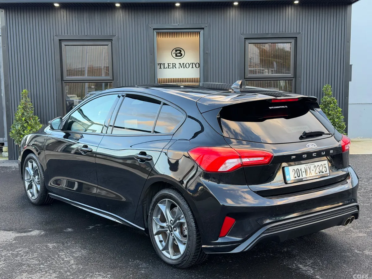 Ford Focus Hatchback, Diesel, 2020, Black