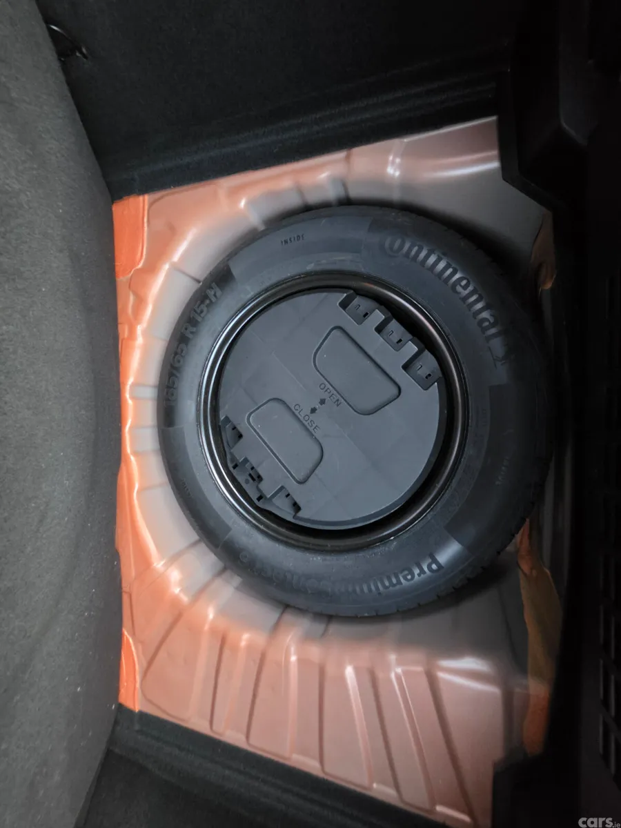 Renault Clio Hatchback, Petrol, 2020, Orange