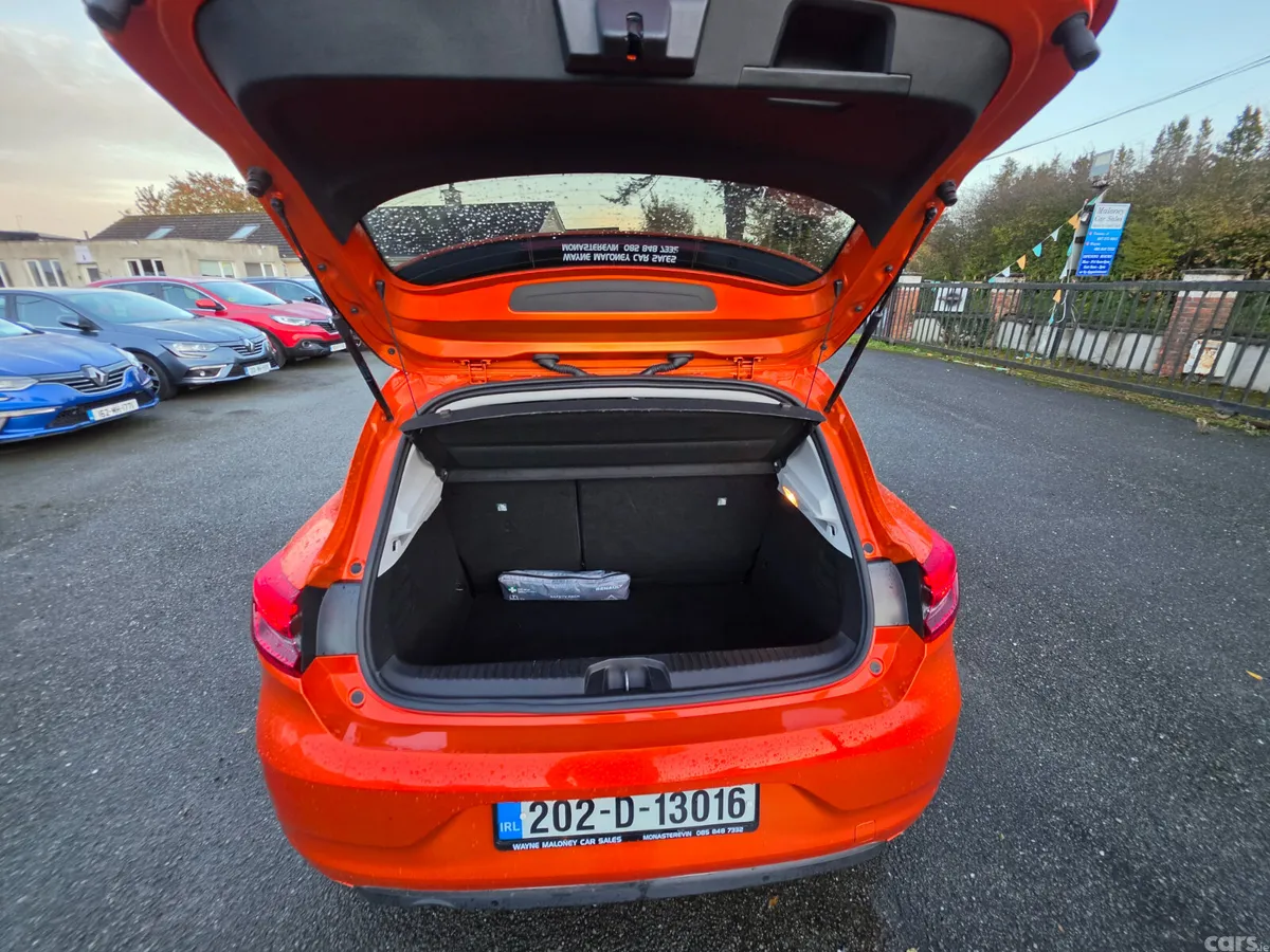 Renault Clio Hatchback, Petrol, 2020, Orange