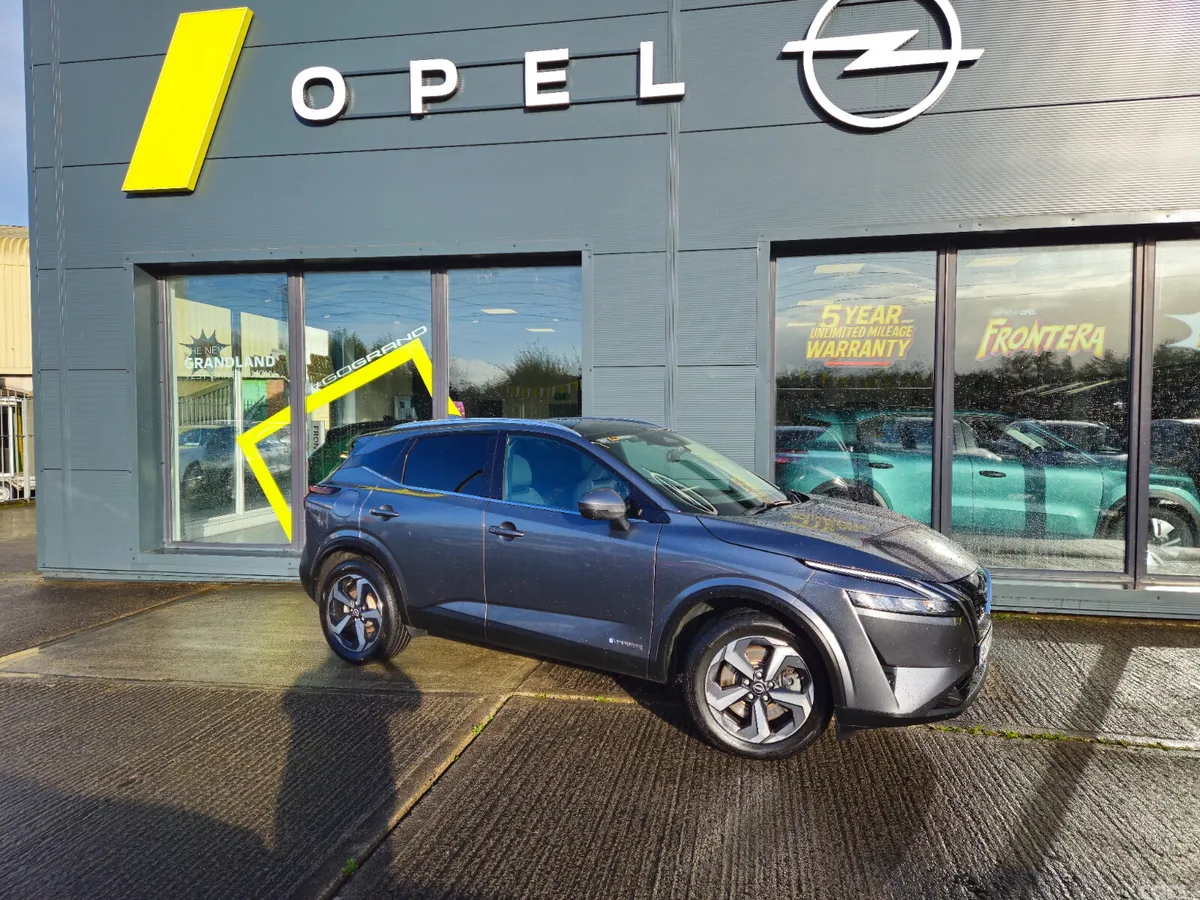 Nissan Qashqai MPV, Petrol, 2024, Grey