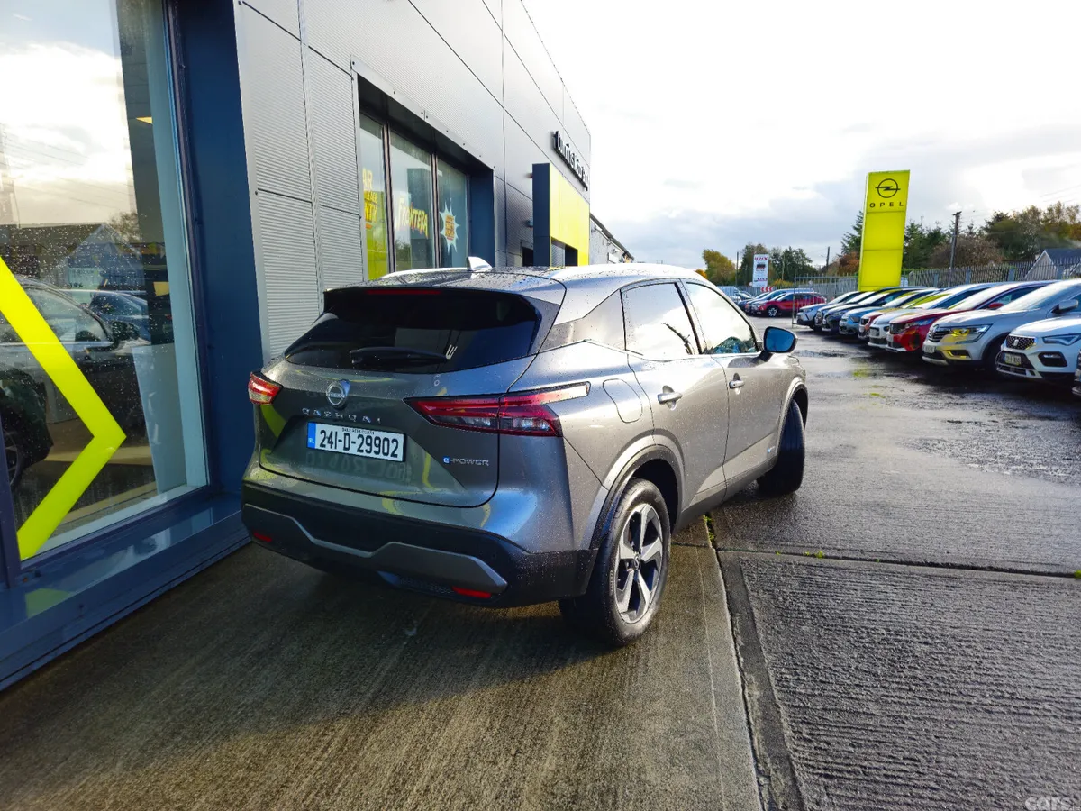 Nissan Qashqai MPV, Petrol, 2024, Grey