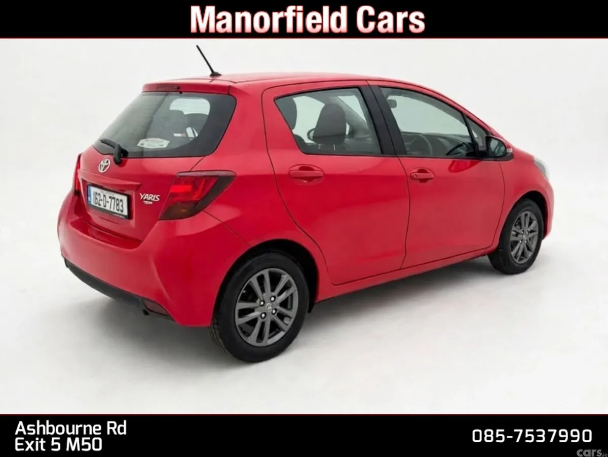 Toyota Yaris Hatchback, Petrol, 2016, Red