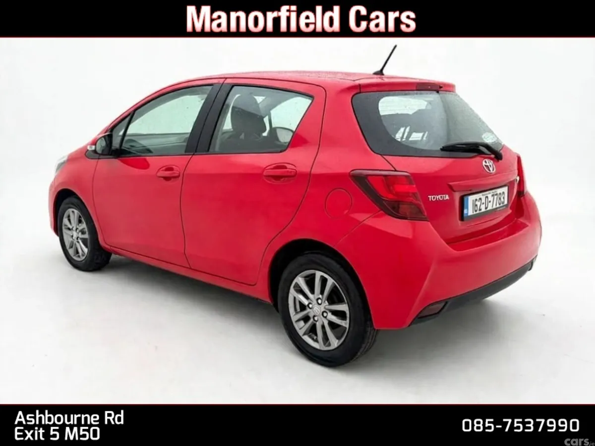 Toyota Yaris Hatchback, Petrol, 2016, Red