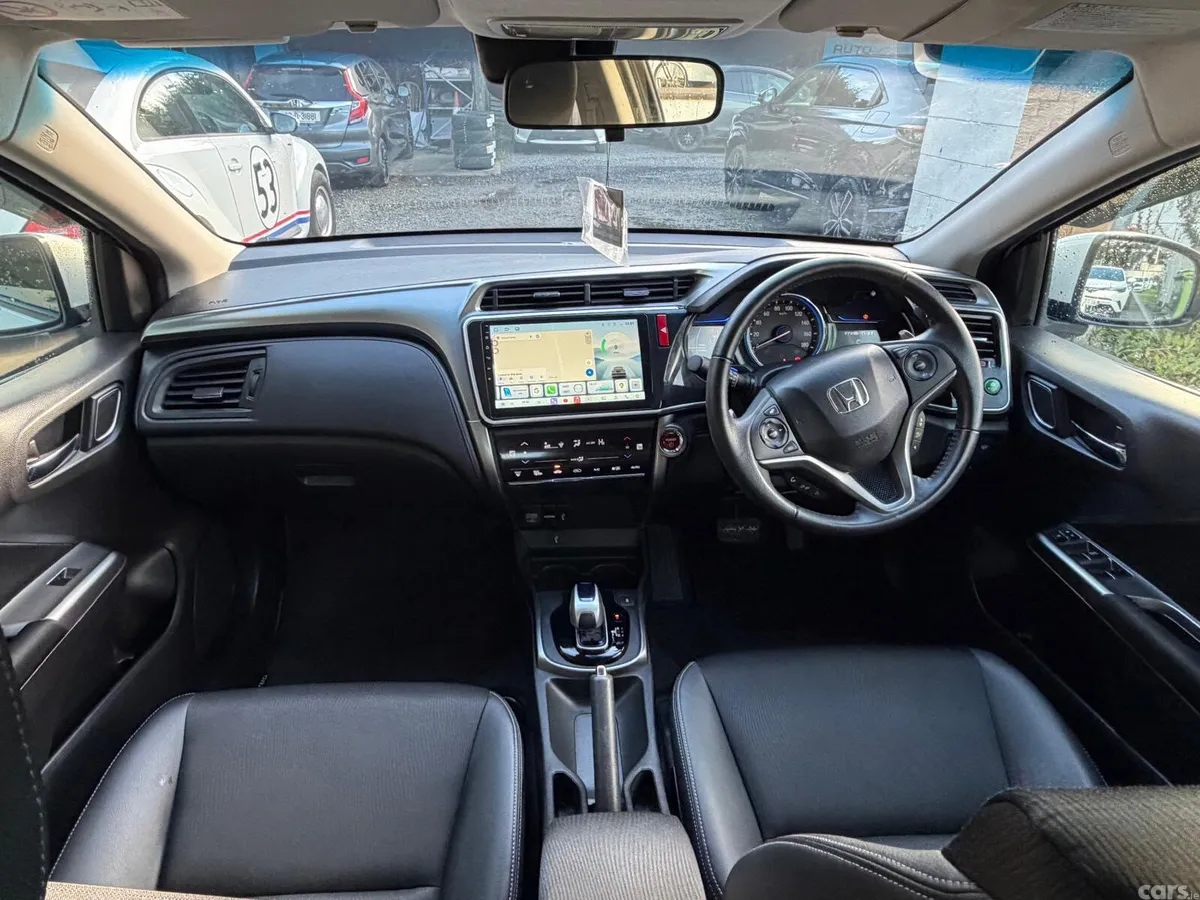 Honda Grace Saloon, Petrol Hybrid, 2015, White