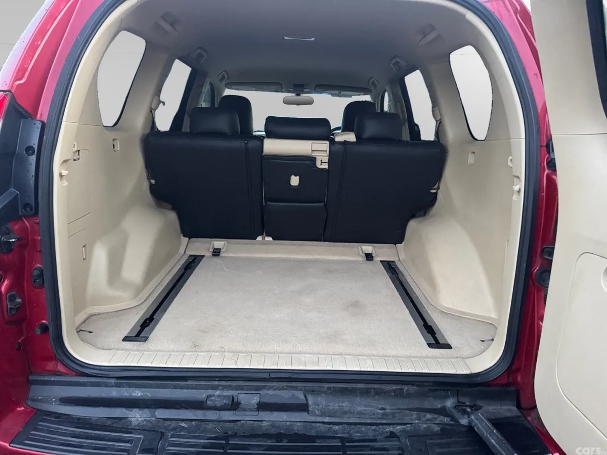 Toyota Land Cruiser SUV, Diesel, 2016, Red