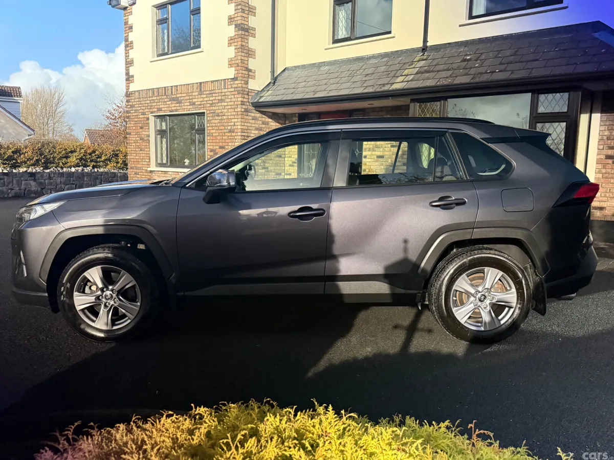 Toyota RAV4 SUV, Petrol Hybrid, 2024, Grey