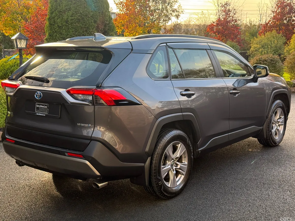Toyota RAV4 SUV, Petrol Hybrid, 2024, Grey