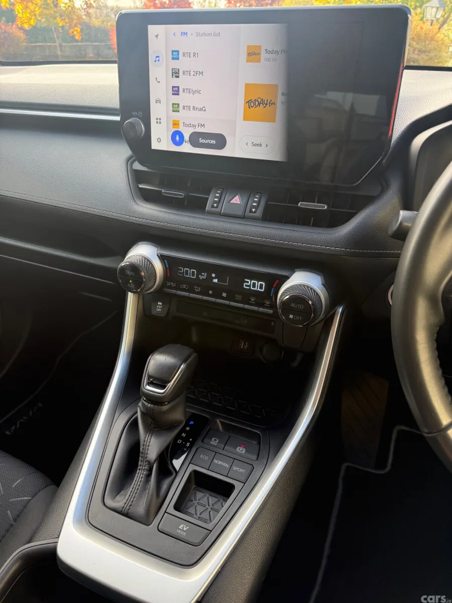 Toyota RAV4 SUV, Petrol Hybrid, 2024, Grey