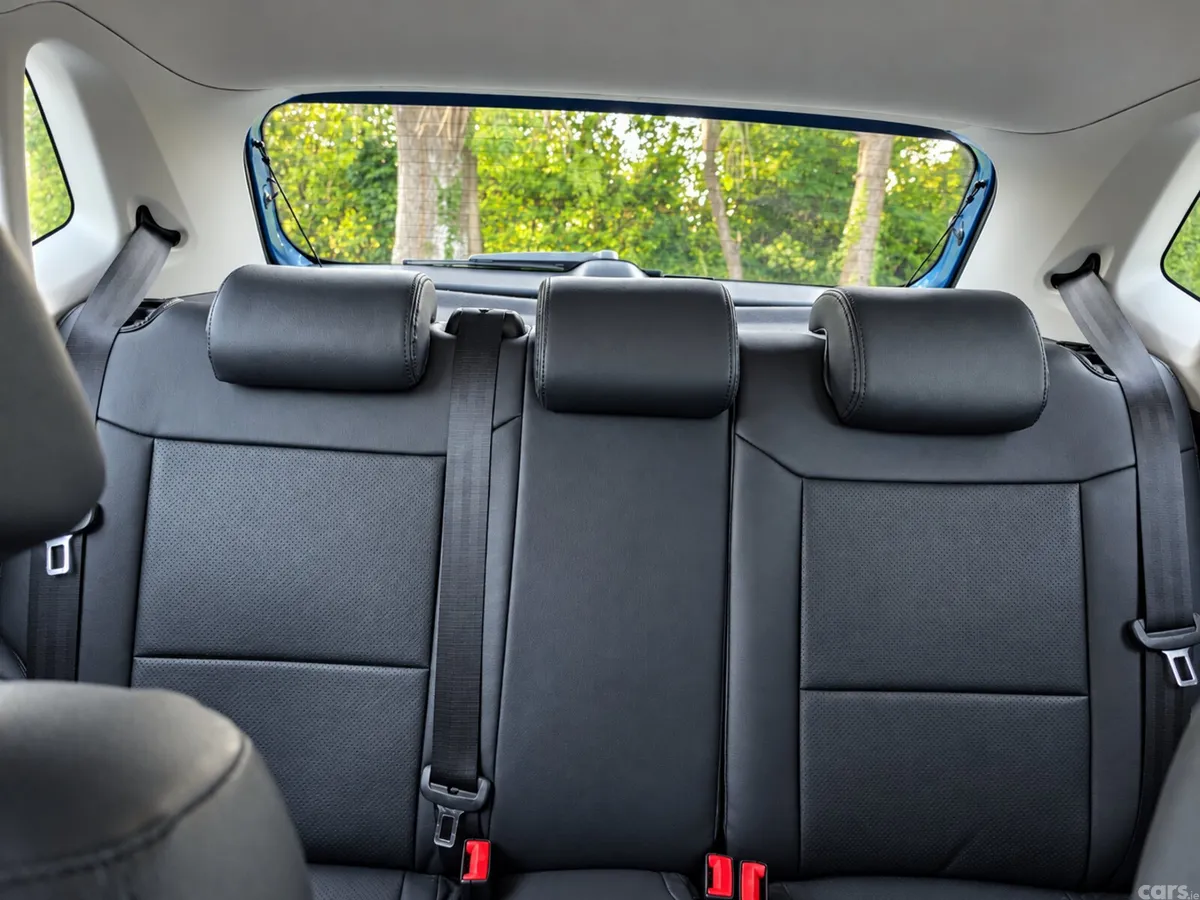 Volkswagen Polo Hatchback, Petrol, 2017, Blue