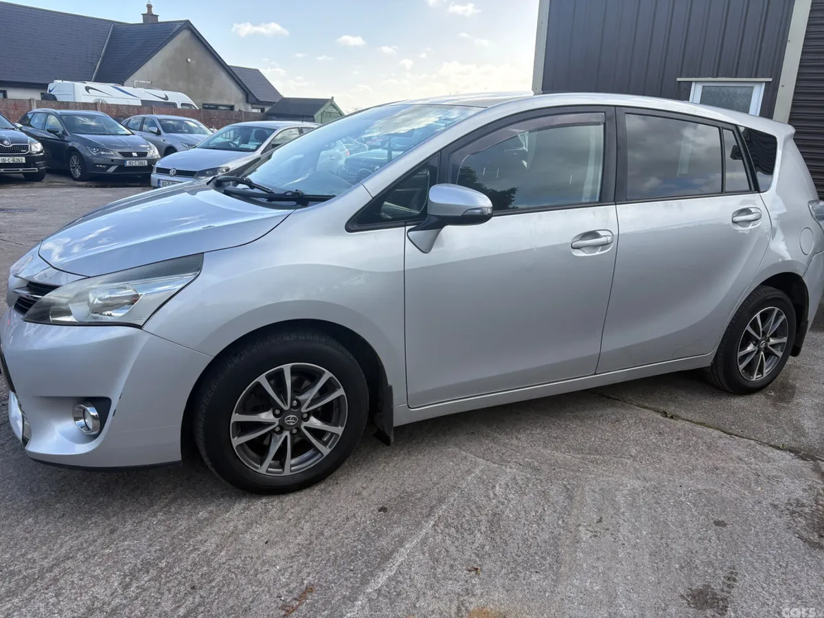 Toyota Verso MPV, Diesel, 2015, Silver