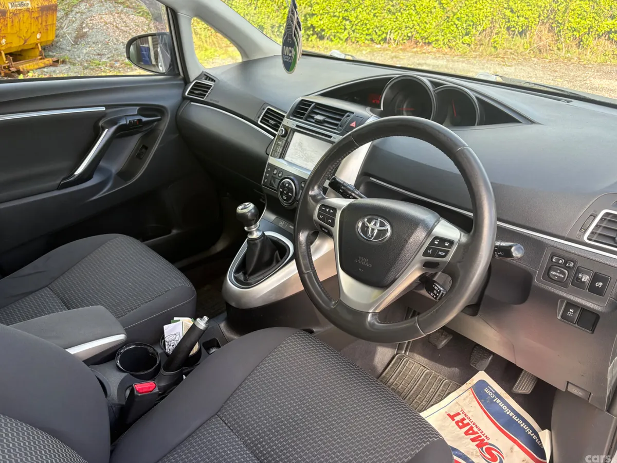 Toyota Verso MPV, Diesel, 2015, Silver