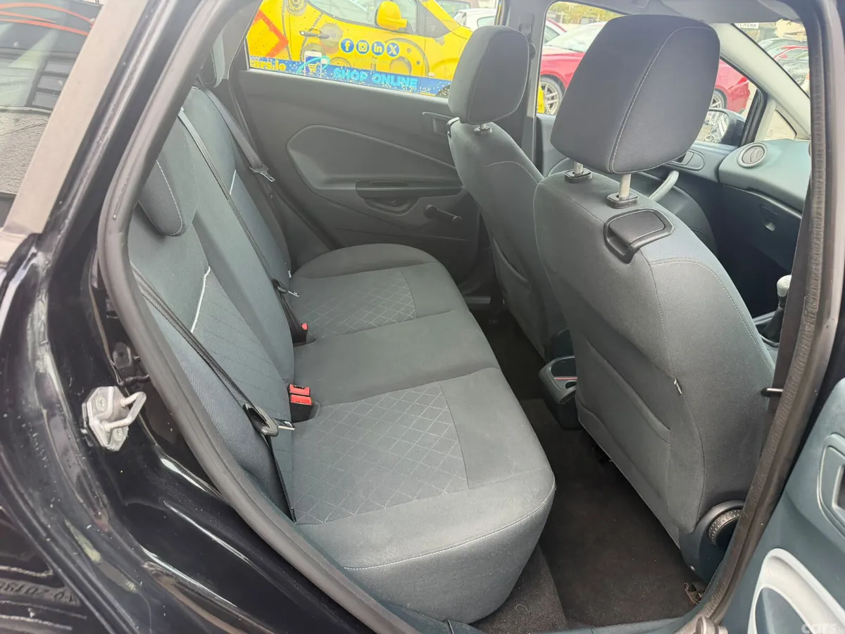 Ford Fiesta Hatchback, Petrol, 2011, Black