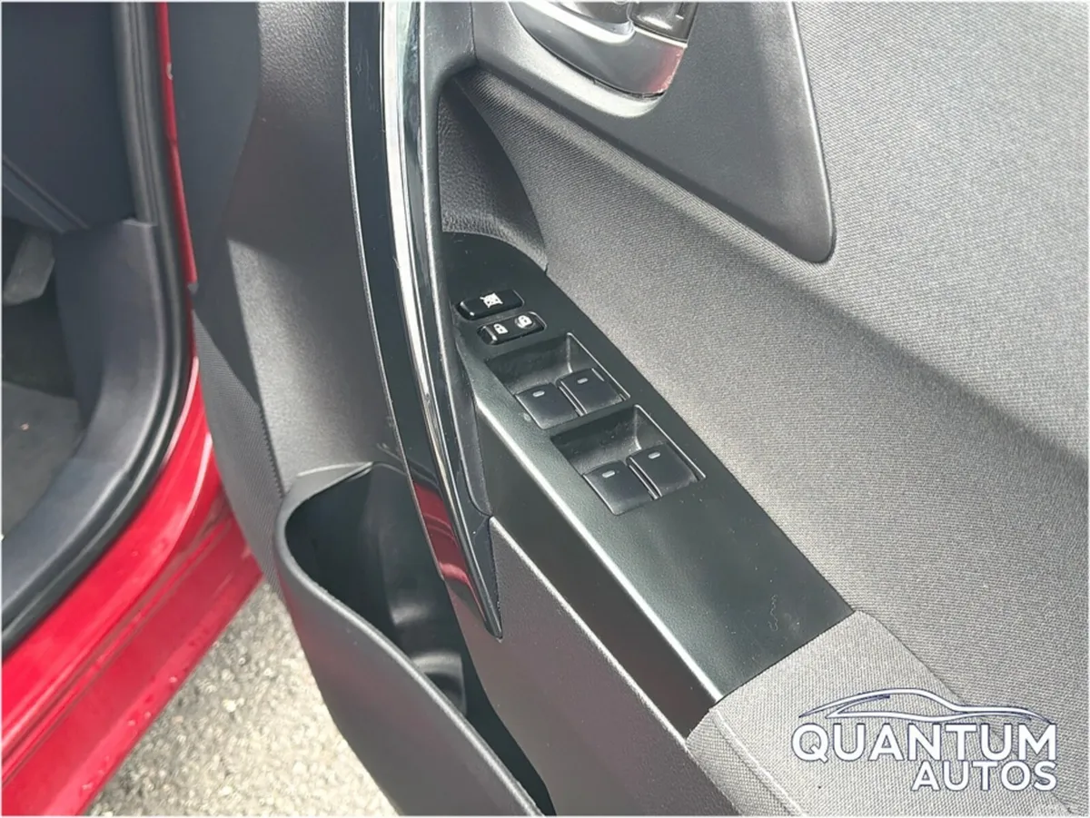 Toyota Auris Hatchback, Petrol Hybrid, 2018, Red