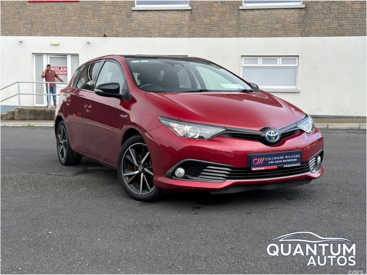 Toyota Auris Hatchback, Petrol Hybrid, 2018, Red