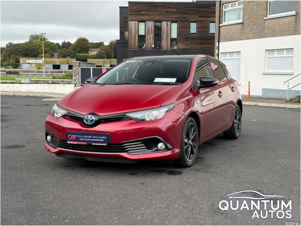 Toyota Auris Hatchback, Petrol Hybrid, 2018, Red