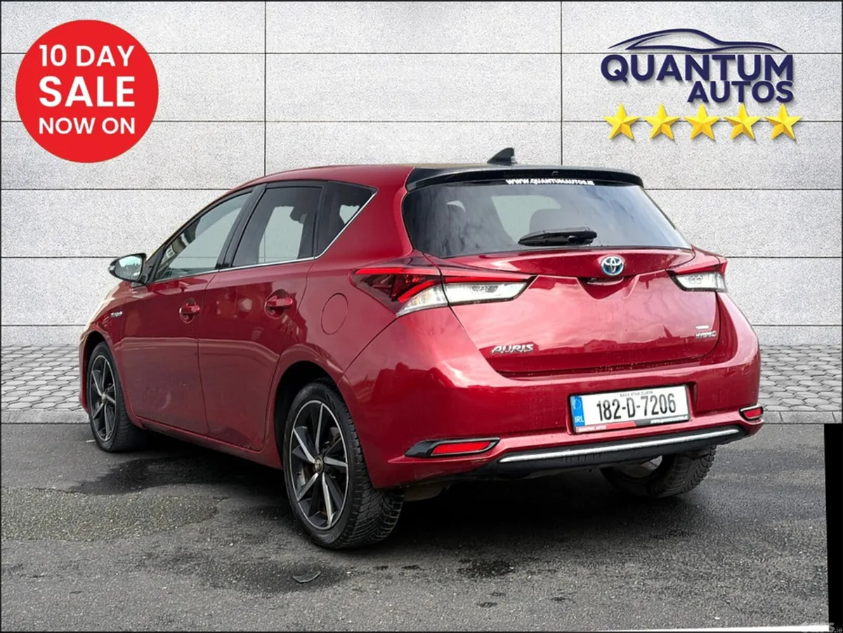 Toyota Auris Hatchback, Petrol Hybrid, 2018, Red