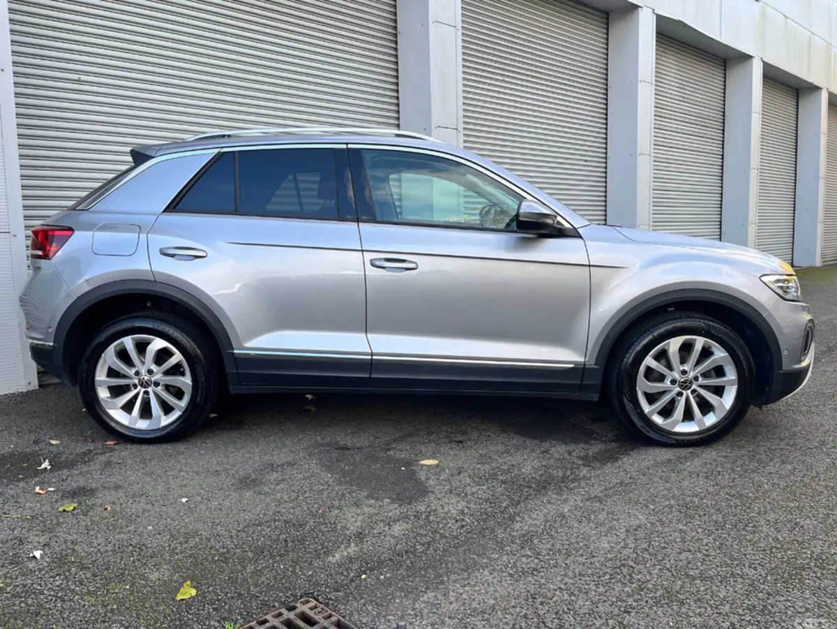 Volkswagen T-Roc SUV, Petrol, 2023, Grey