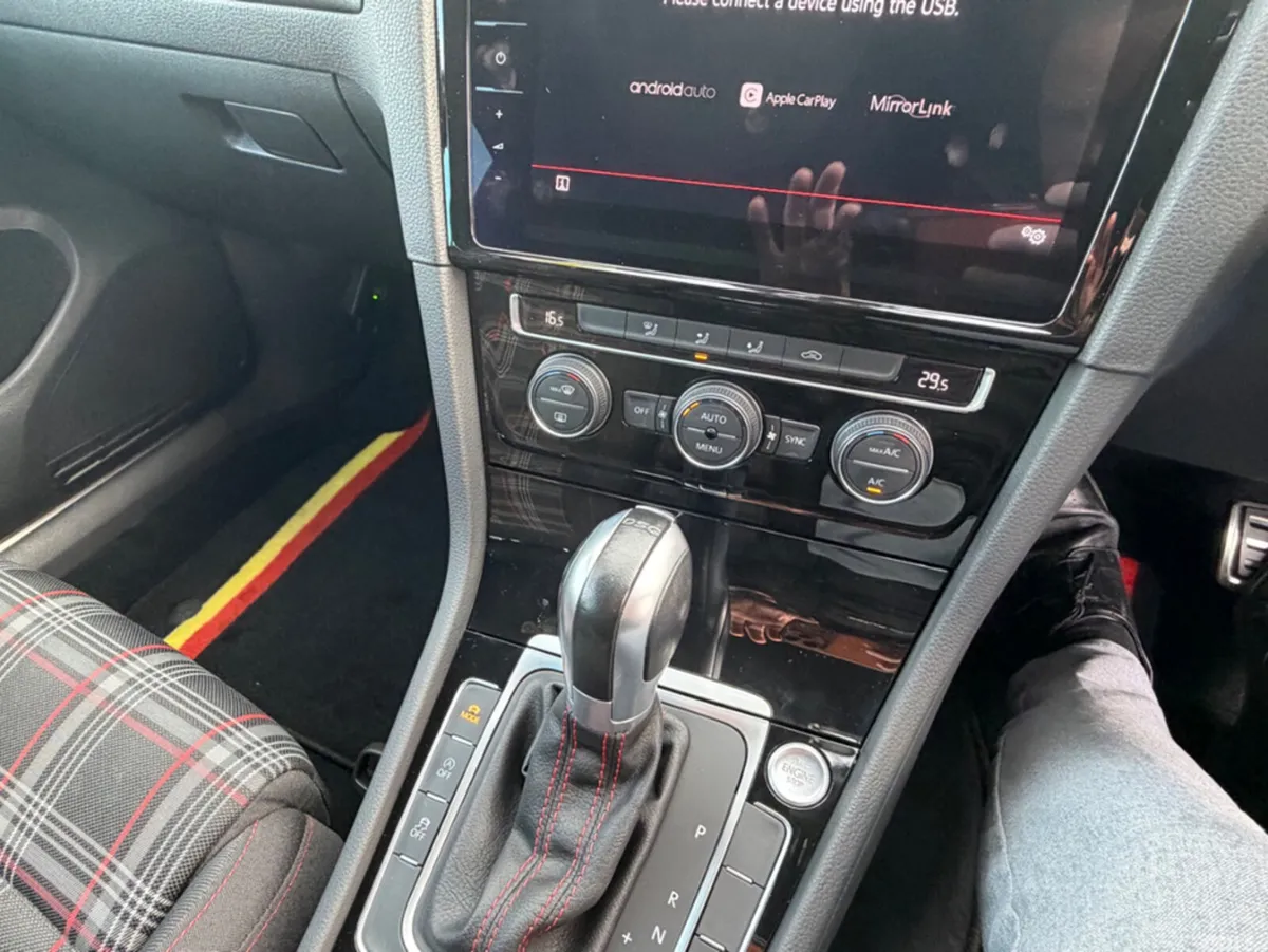 Volkswagen Golf Hatchback, Unknown, 2018, White