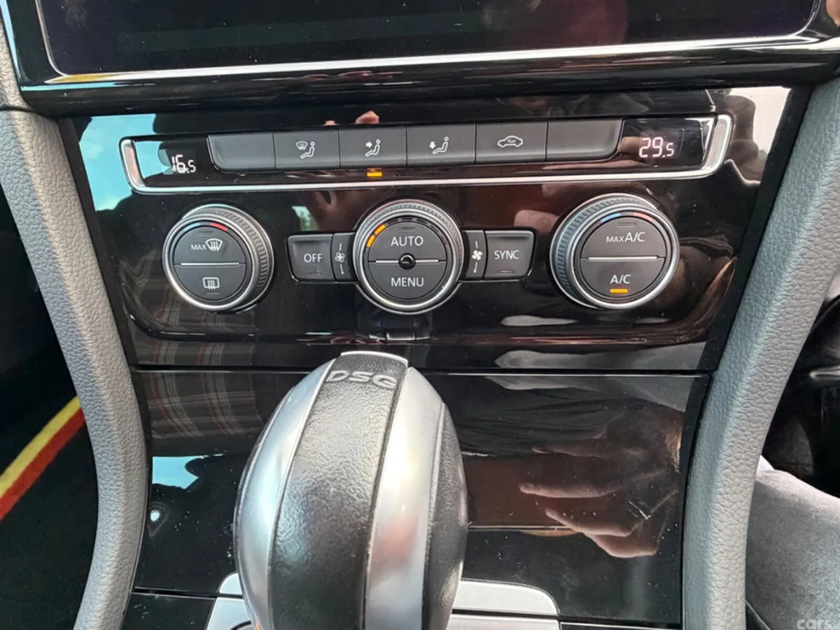 Volkswagen Golf Hatchback, Unknown, 2018, White