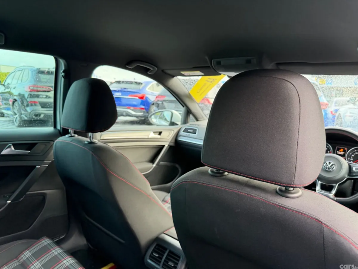 Volkswagen Golf Hatchback, Unknown, 2018, White