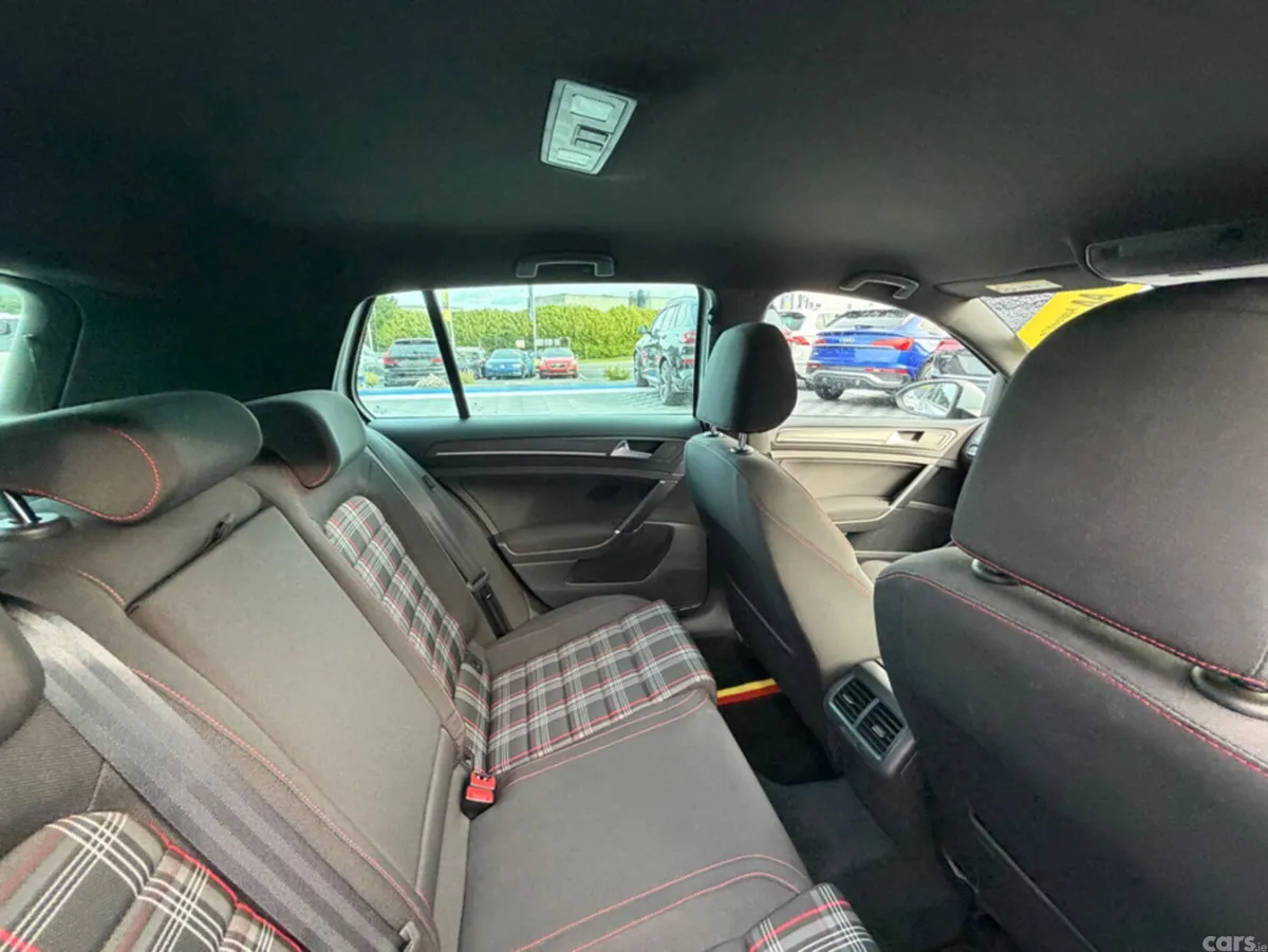 Volkswagen Golf Hatchback, Unknown, 2018, White