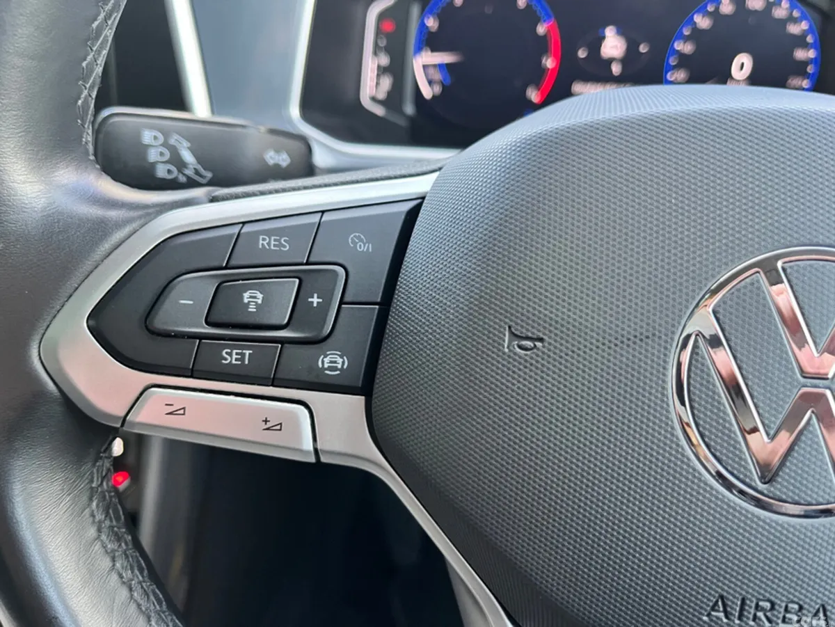 Volkswagen T-Roc SUV, Petrol, 2023, Grey
