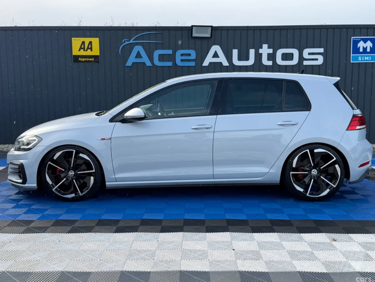 Volkswagen Golf Hatchback, Unknown, 2018, White