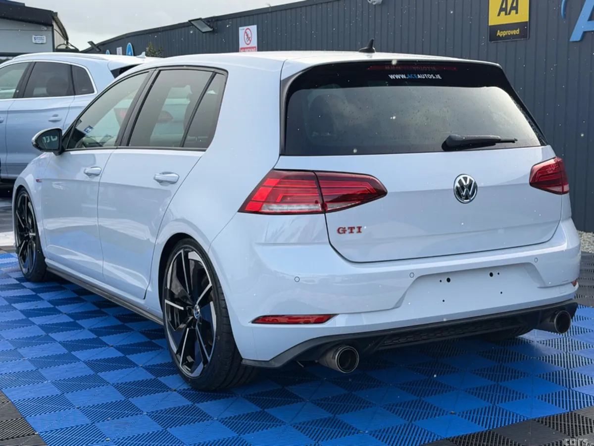 Volkswagen Golf Hatchback, Unknown, 2018, White
