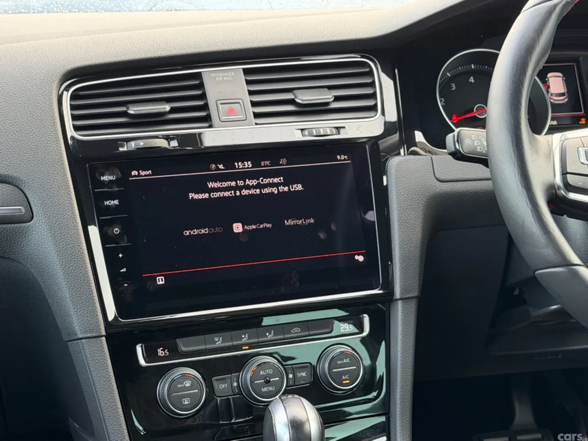 Volkswagen Golf Hatchback, Unknown, 2018, White