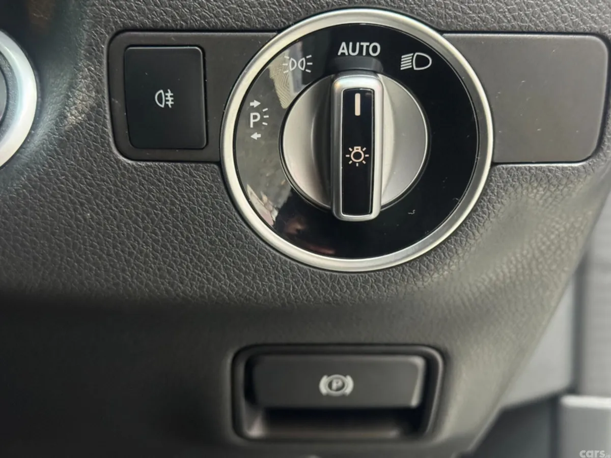 Mercedes-Benz CLA Saloon, Petrol, 2016, Silver